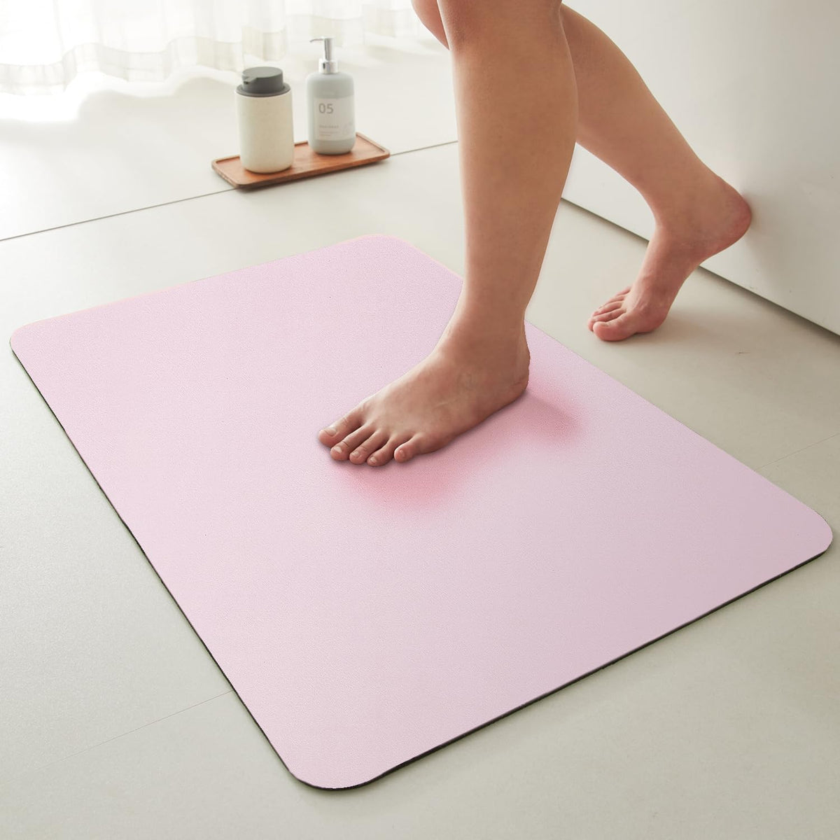 TYUU Thin Bath Mat, Small Bathroom Rugs Non Slip Washable, 16x24 Dark Grey