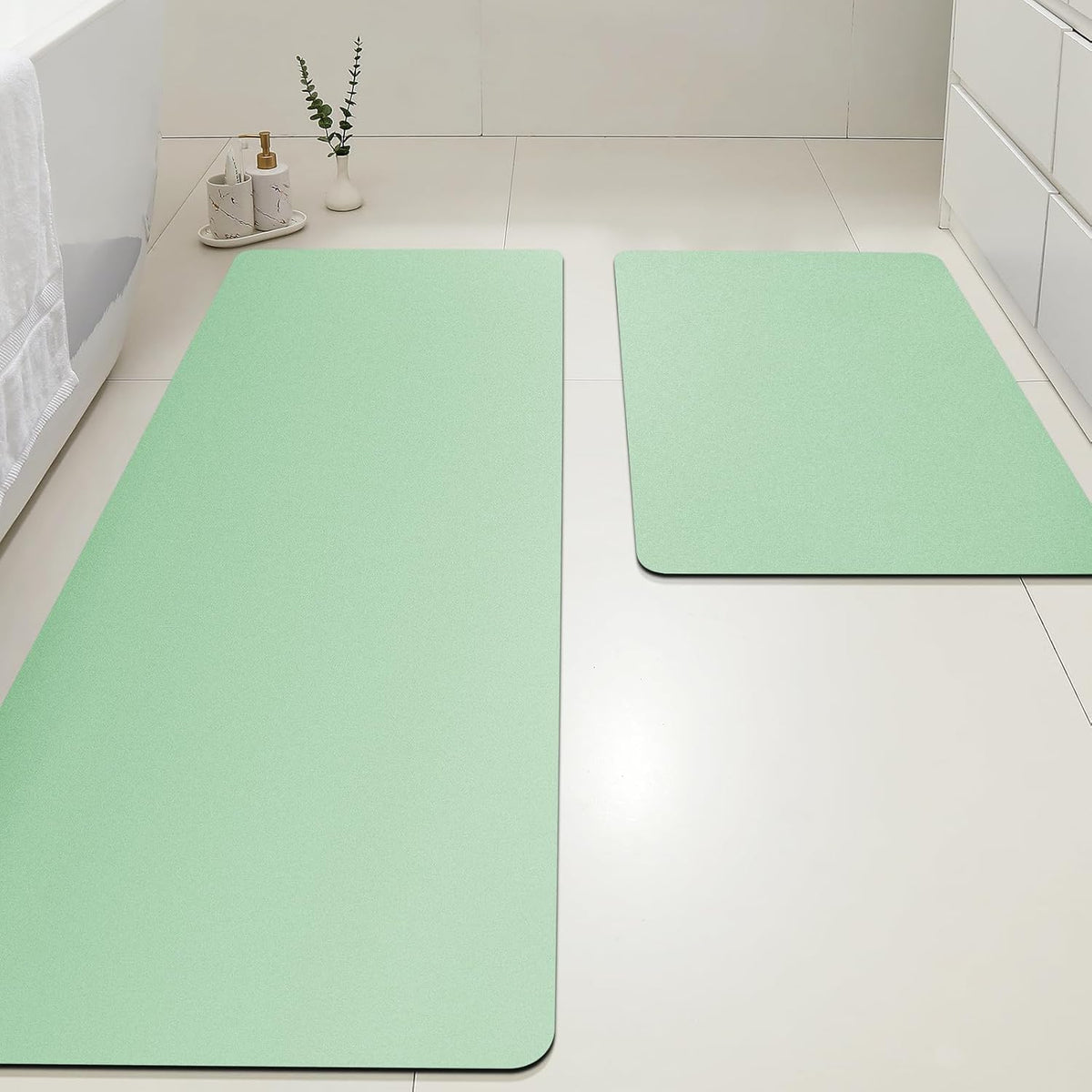 ACCUMTEK Non Slip Bath Mat, Thin Bathroom Rugs Fit Under Door, Quick Dry Bath Mats, Machine Washable Bath Rugs for Bathroom, Bathtub & Kitchen, Grey/Bordered/24 x17