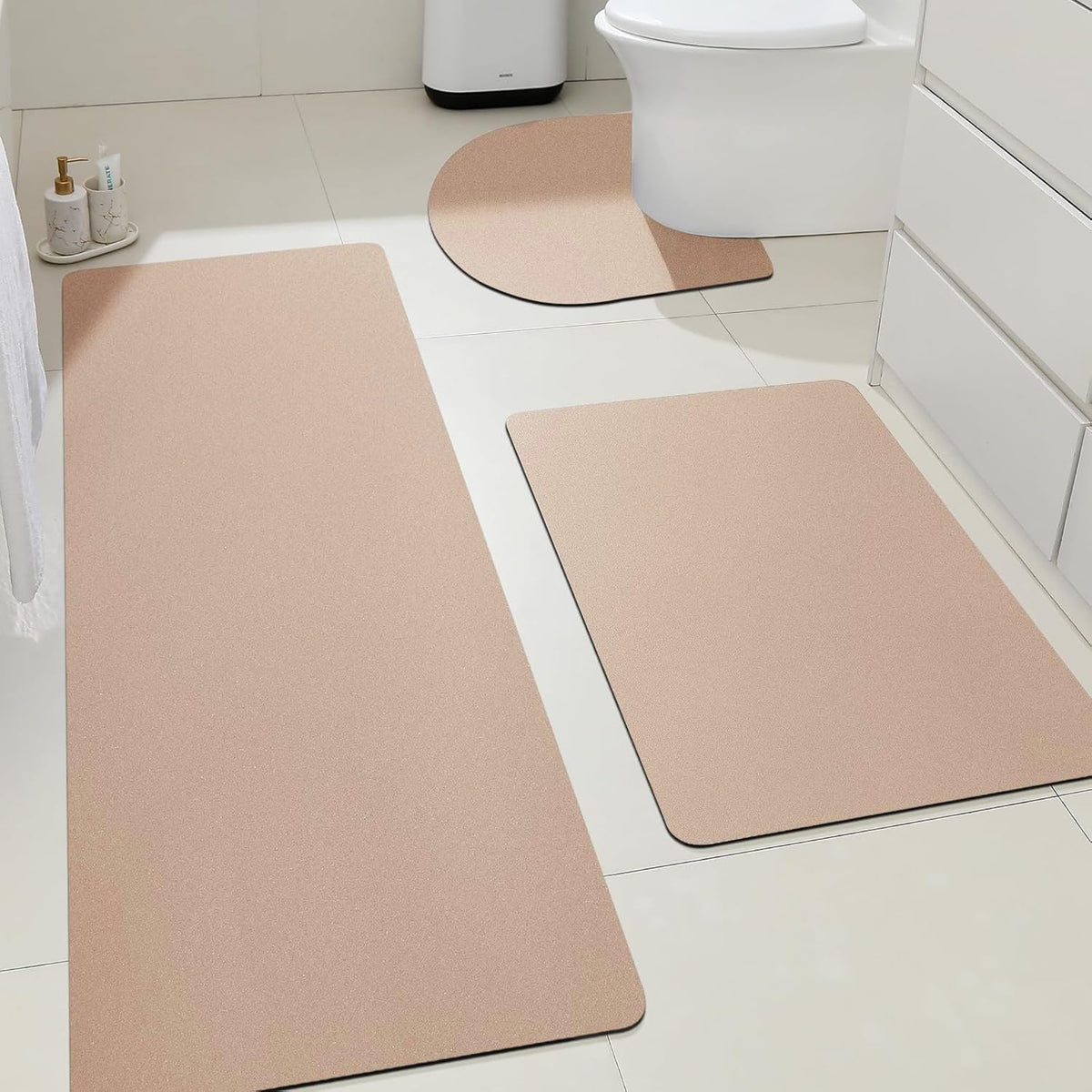 ACCUMTEK Non Slip Bath Mat, Thin Bathroom Rugs Fit Under Door, Quick Dry Bath Mats, Machine Washable Bath Rugs for Bathroom, Bathtub & Kitchen, Grey/Bordered/24 x17