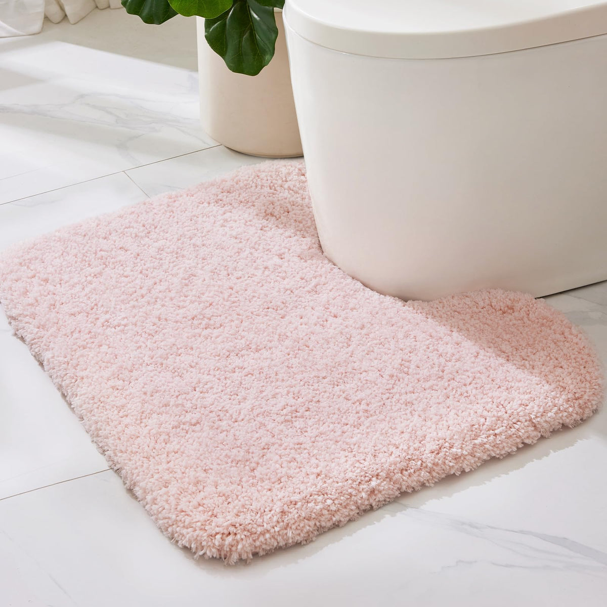 ILANGO Bathroom Rugs 24" × 17", Extra Soft Absorbent Microfiber Bath Rugs
