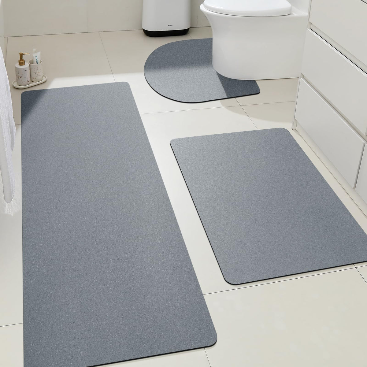 ACCUMTEK Non Slip Bath Mat, Thin Bathroom Rugs Fit Under Door, Quick Dry Bath Mats, Machine Washable Bath Rugs for Bathroom, Bathtub & Kitchen, Grey/Bordered/24 x17