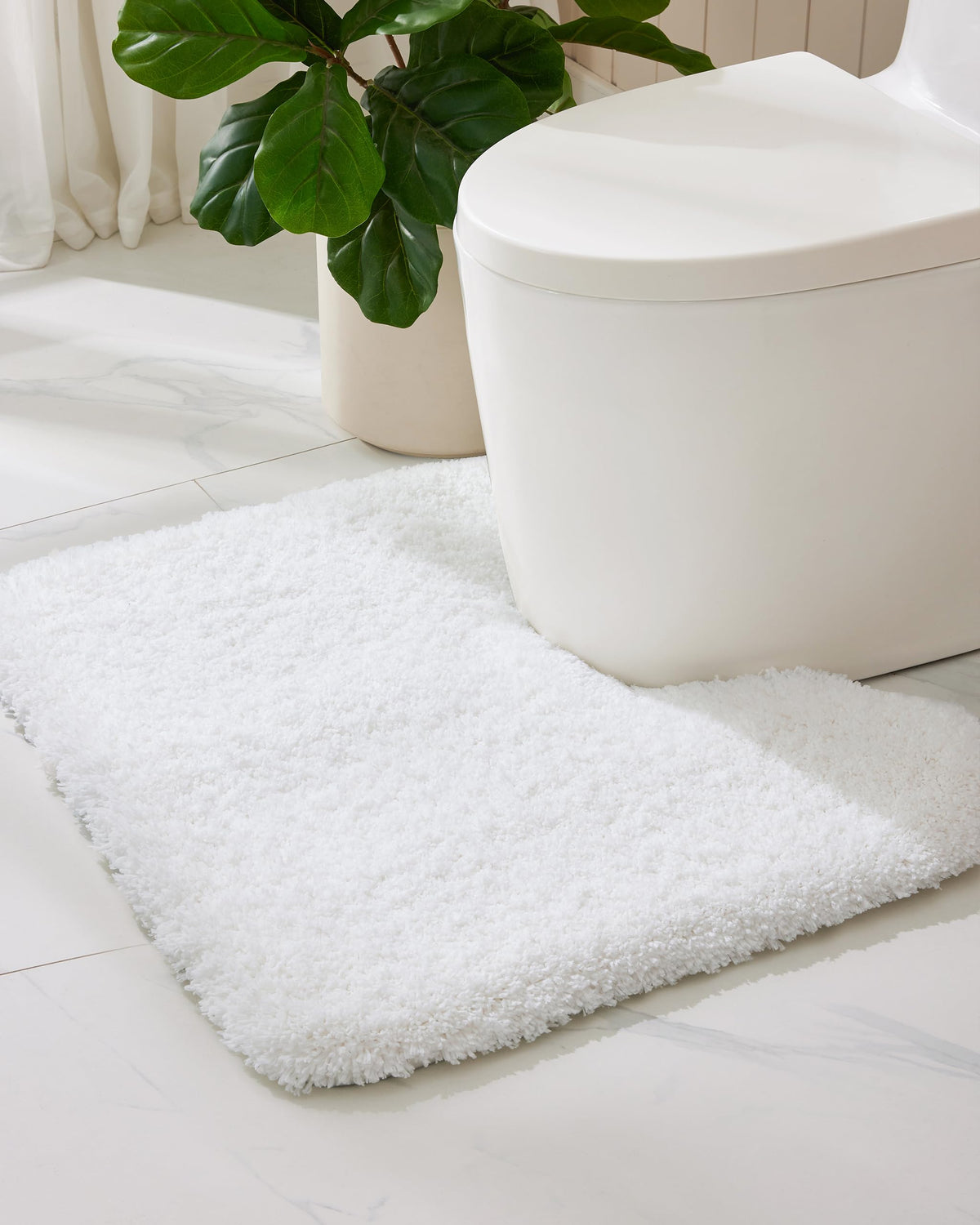 ILANGO Bathroom Rugs 24" × 17", Extra Soft Absorbent Microfiber Bath Rugs