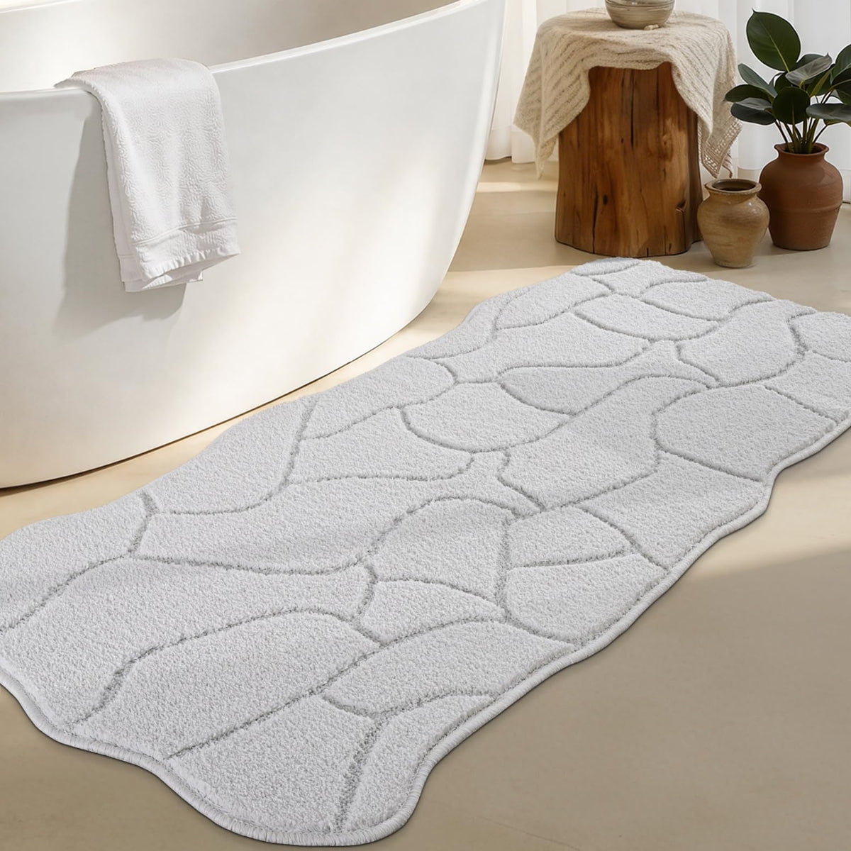 BSICPRO Bathroom Rugs, 32x20 Scalloped Bath Mats, Forest Green