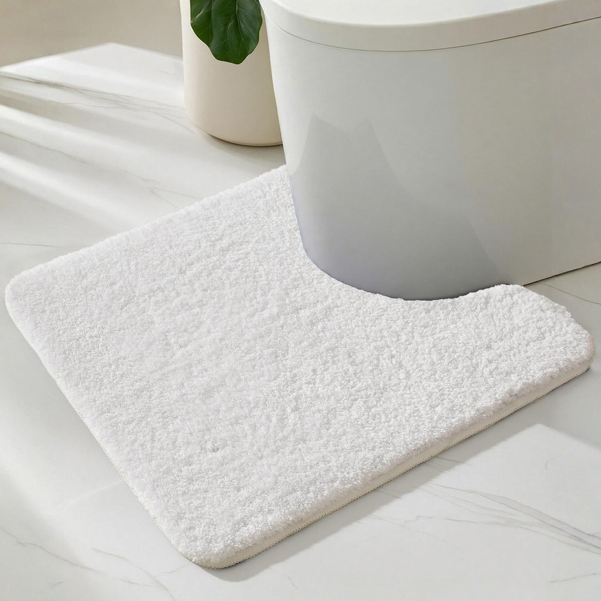 TYUU Black Bathroom Rug, Ultra Soft Bath Rugs Non Slip Washable, Super Absorbent Quick Dry Small Bath Mat with Rubber Backing for Bathroom Floor, Shower, or Sink, Black 16" x 24"