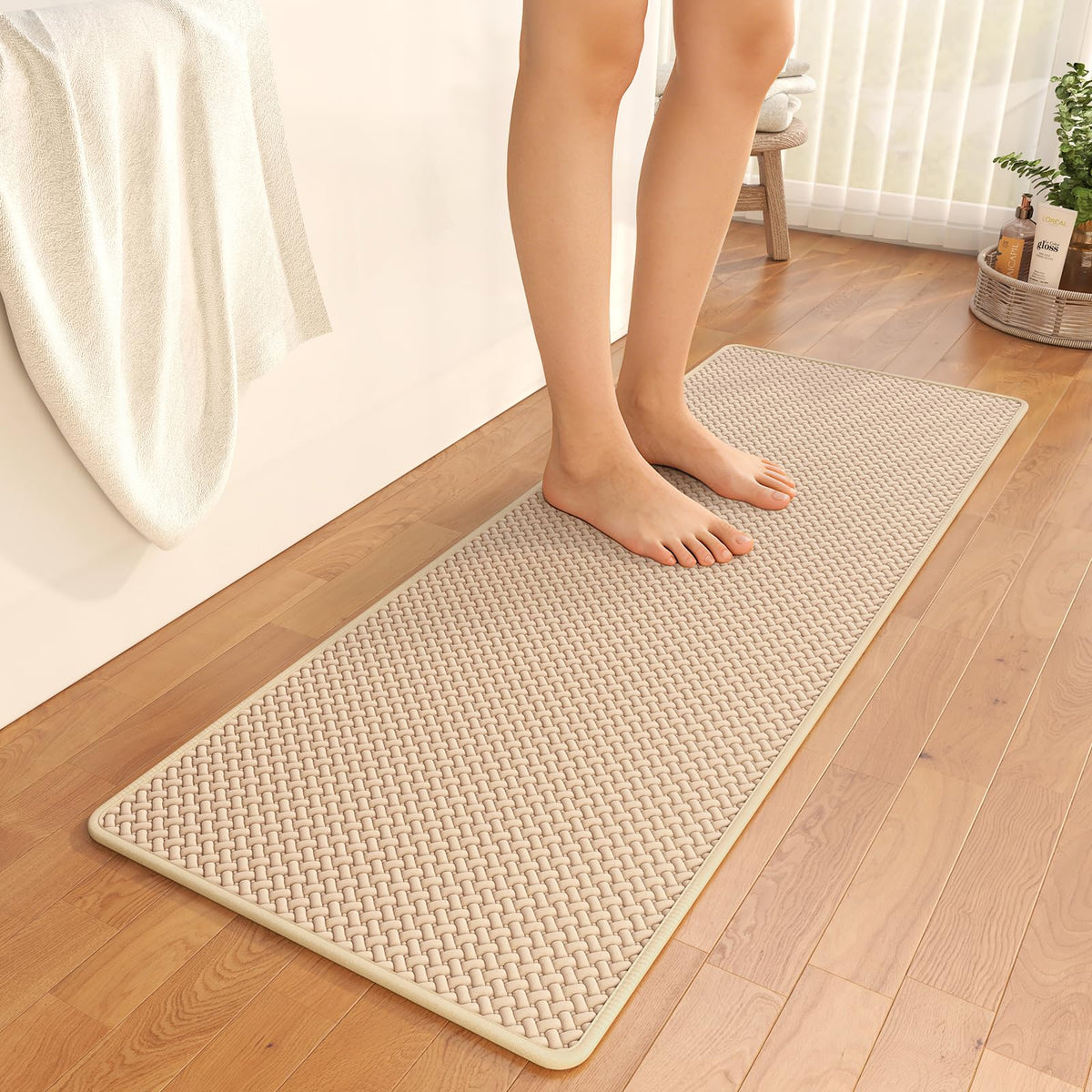 YDKGL Bathroom Rugs Non Slip, Foam Weave Texture Bath Mat, Grey 16x24