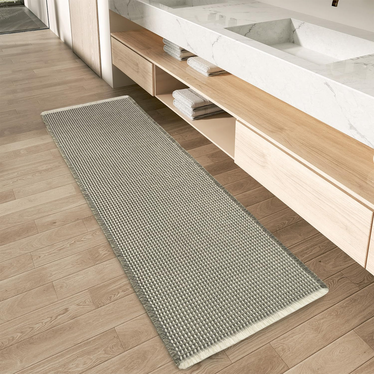 Upgraded Waffle Bath Mat Ultra Absorbent Non Slip Bathroom Mat, 18" x 30"