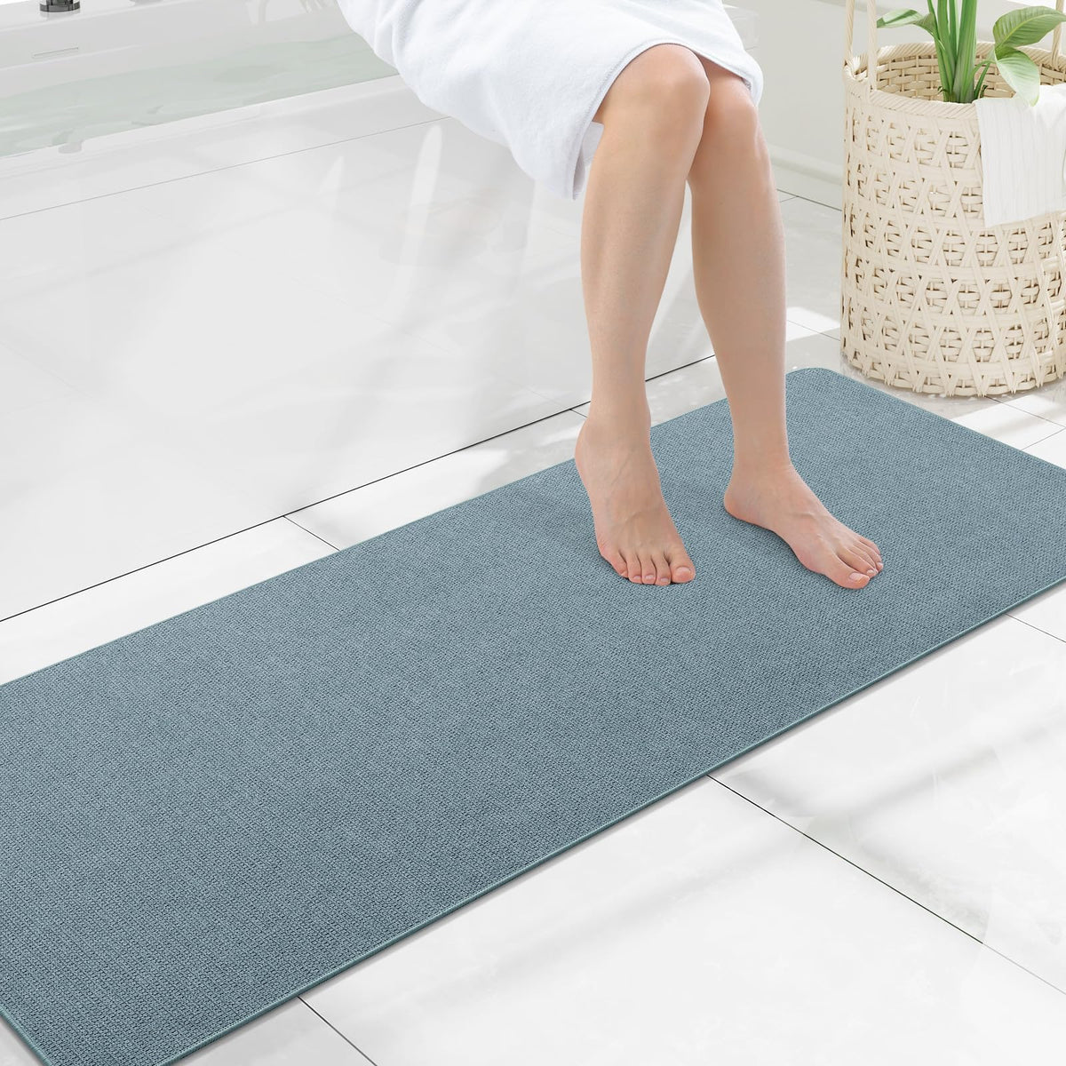 Smiry Ultra Thin Bath Mat 27x17, Non Slip Rubber Washable Bathroom Rugs