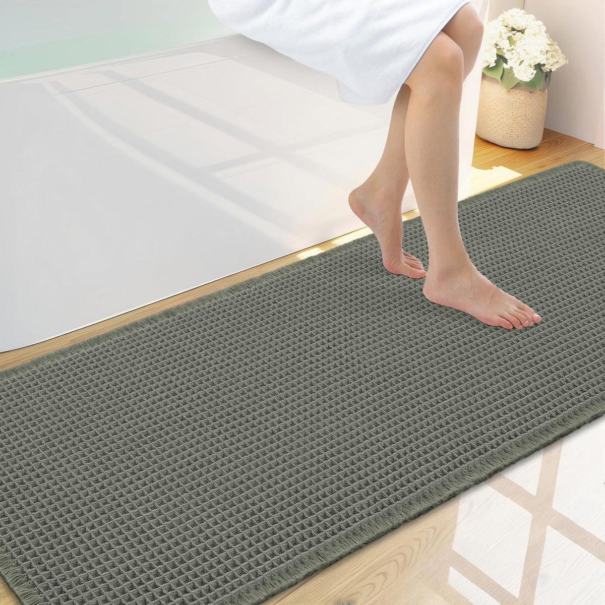 Smiry Waffle Bath Mat 24X16, Soft Absorbent Bathroom Rugs, Brown & Cream