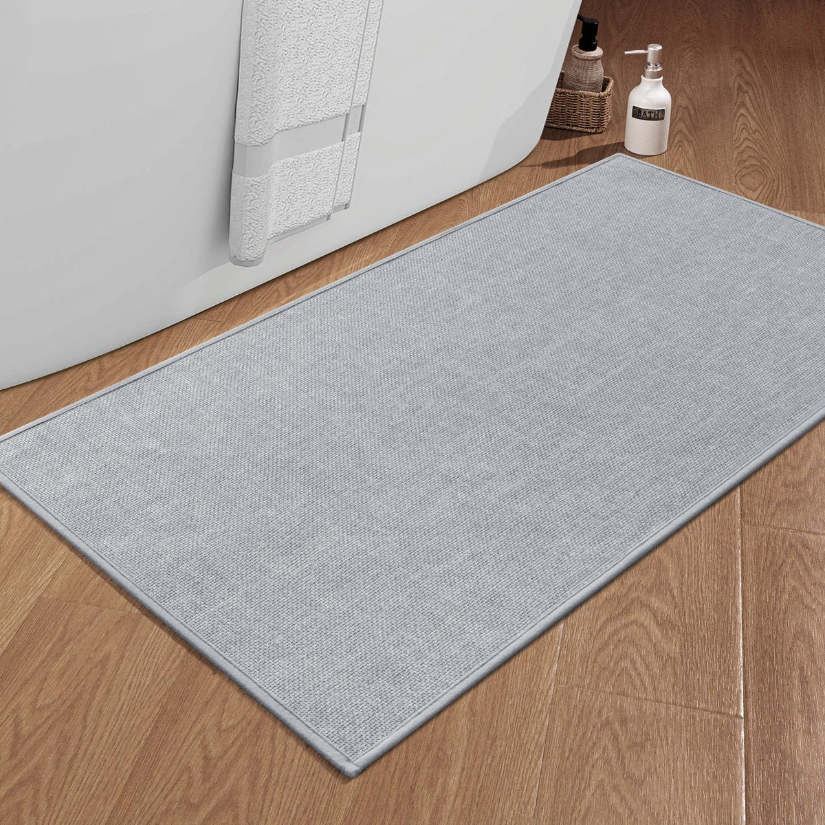 chakme Bathroom Rugs Mat 24x17, Ultra Thin Non Slip Bath Mat Small Quick Dry Absorbent Bath Mat for Bathroom Floor, (Black, 24"x17")