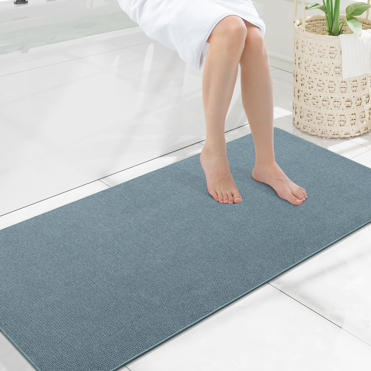 Smiry Ultra Thin Bath Mat 27x17, Non Slip Rubber Washable Bathroom Rugs