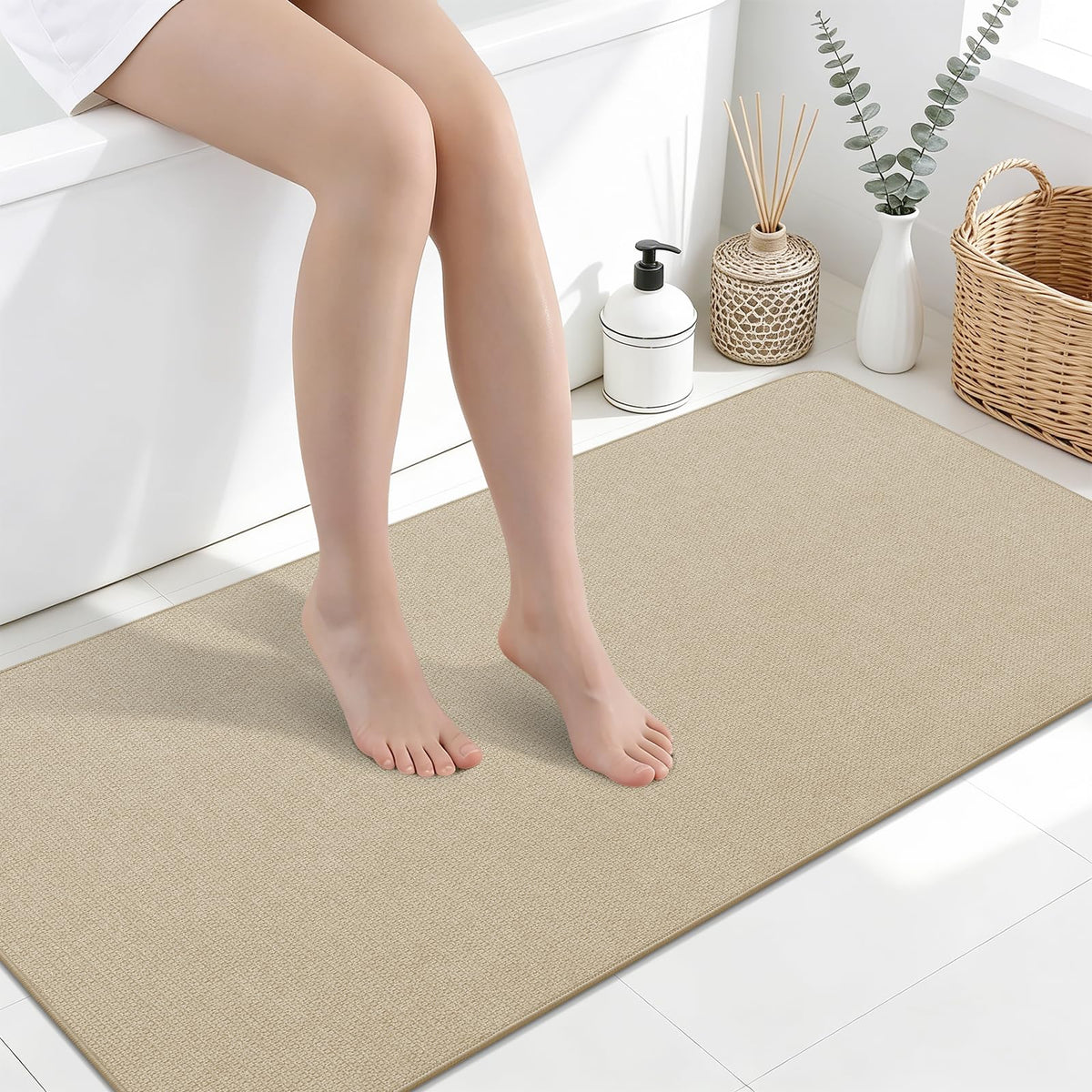 Smiry Ultra Thin Bath Mat 27x17, Non Slip Rubber Washable Bathroom Rugs