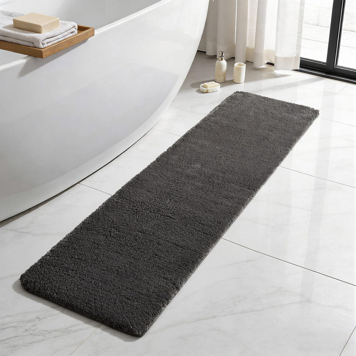 TYUU Black Bathroom Rug, Ultra Soft Bath Rugs Non Slip Washable, Super Absorbent Quick Dry Small Bath Mat with Rubber Backing for Bathroom Floor, Shower, or Sink, Black 16" x 24"