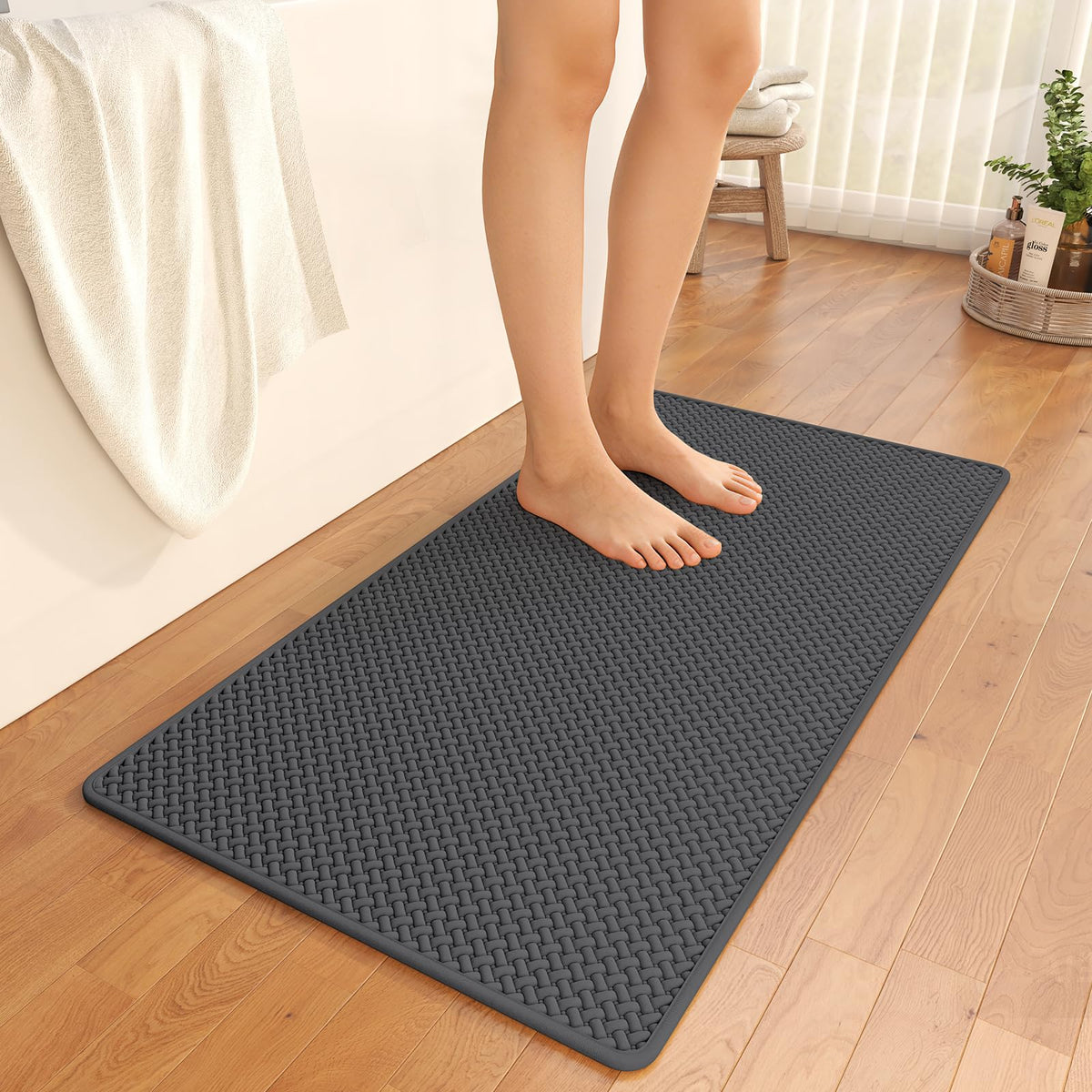 YDKGL Bathroom Rugs Non Slip, Foam Weave Texture Bath Mat, Grey 16x24