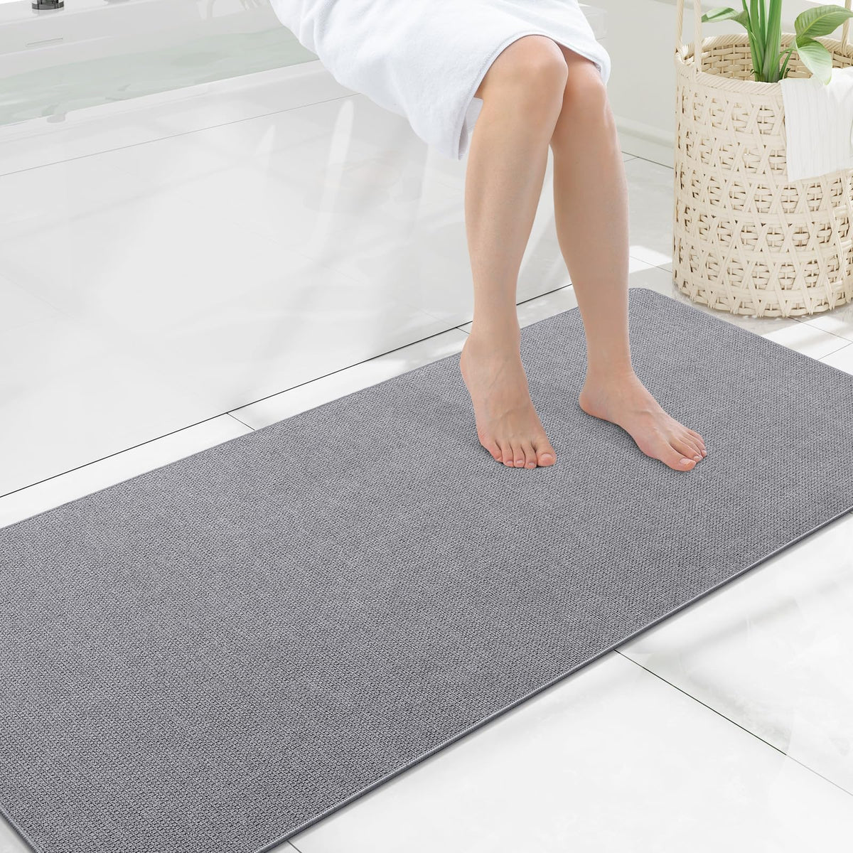 Smiry Ultra Thin Bath Mat 27x17, Non Slip Rubber Washable Bathroom Rugs