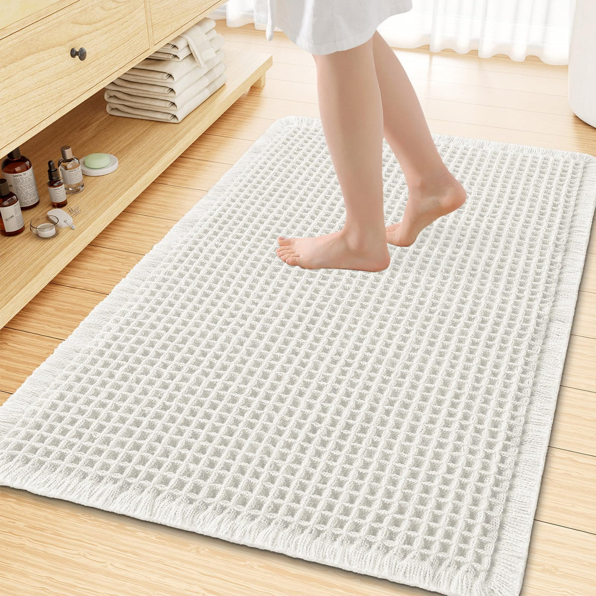Smiry Waffle Bath Mat 24X16, Soft Absorbent Bathroom Rugs, Brown & Cream