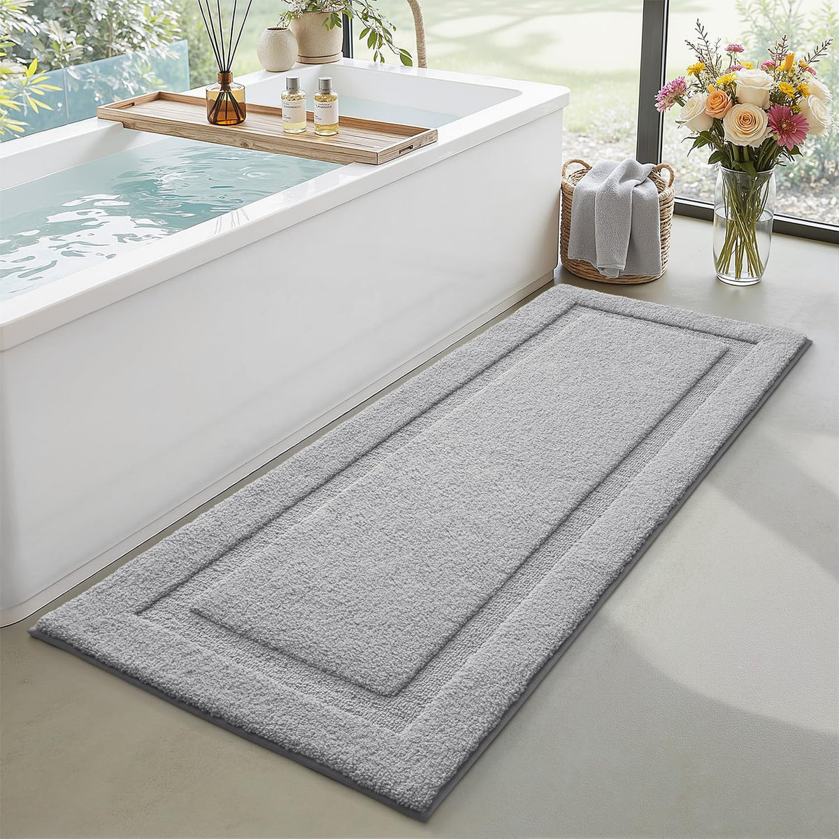 LUMI Ultra Soft Bathroom Rugs Absorbent, Non Slip Bath Mat 24x36, White