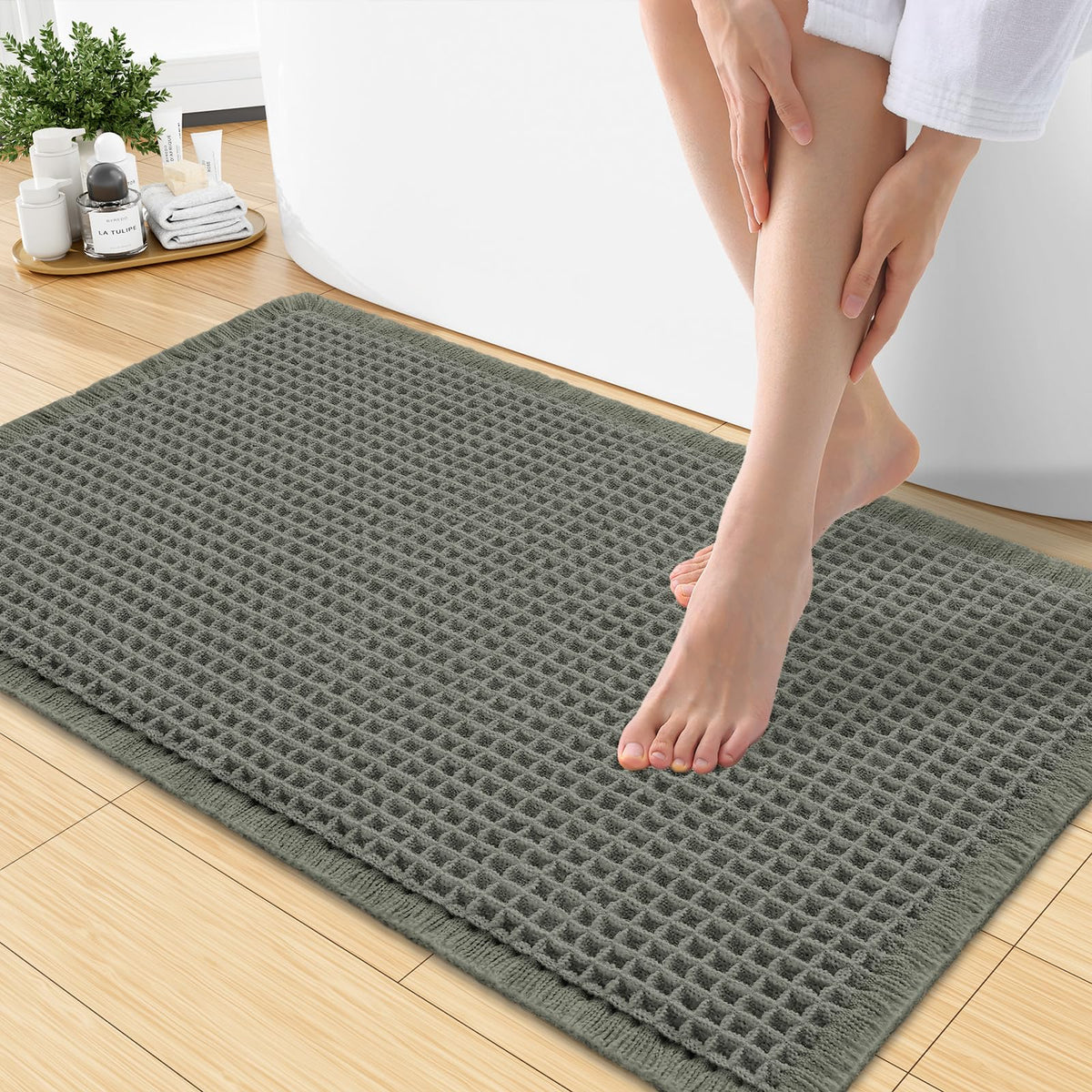 Smiry Waffle Bath Mat 24X16, Soft Absorbent Bathroom Rugs, Brown & Cream