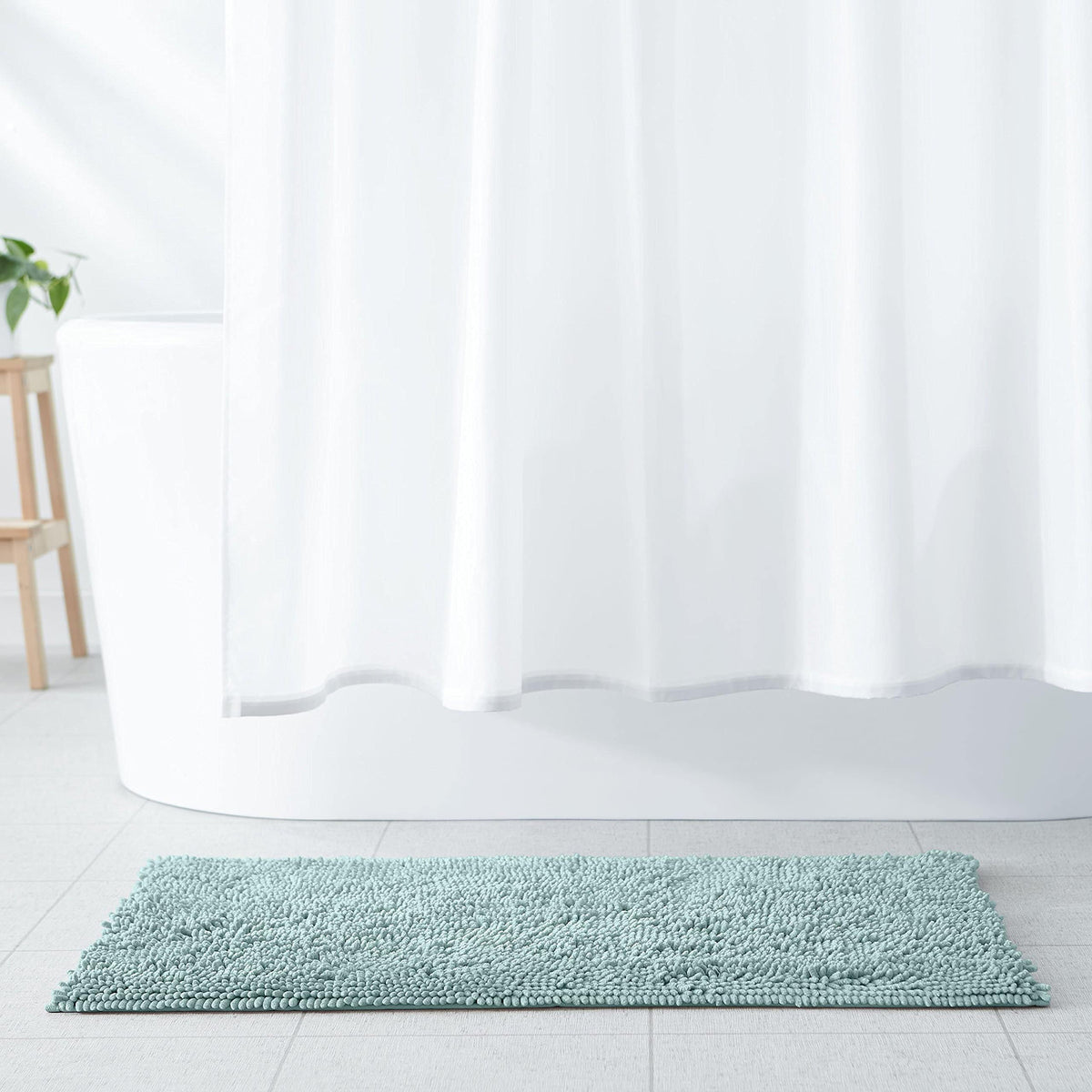 Amazon Basics Bathroom Rugs, Extra Soft Absorbent Shag Bath Rugs, Non-Slip Backing, Quick Drying, Machine Washable, Plush Comfort for Bathroom Floor, Tub and Shower, 21" x 34", Seafoam Green