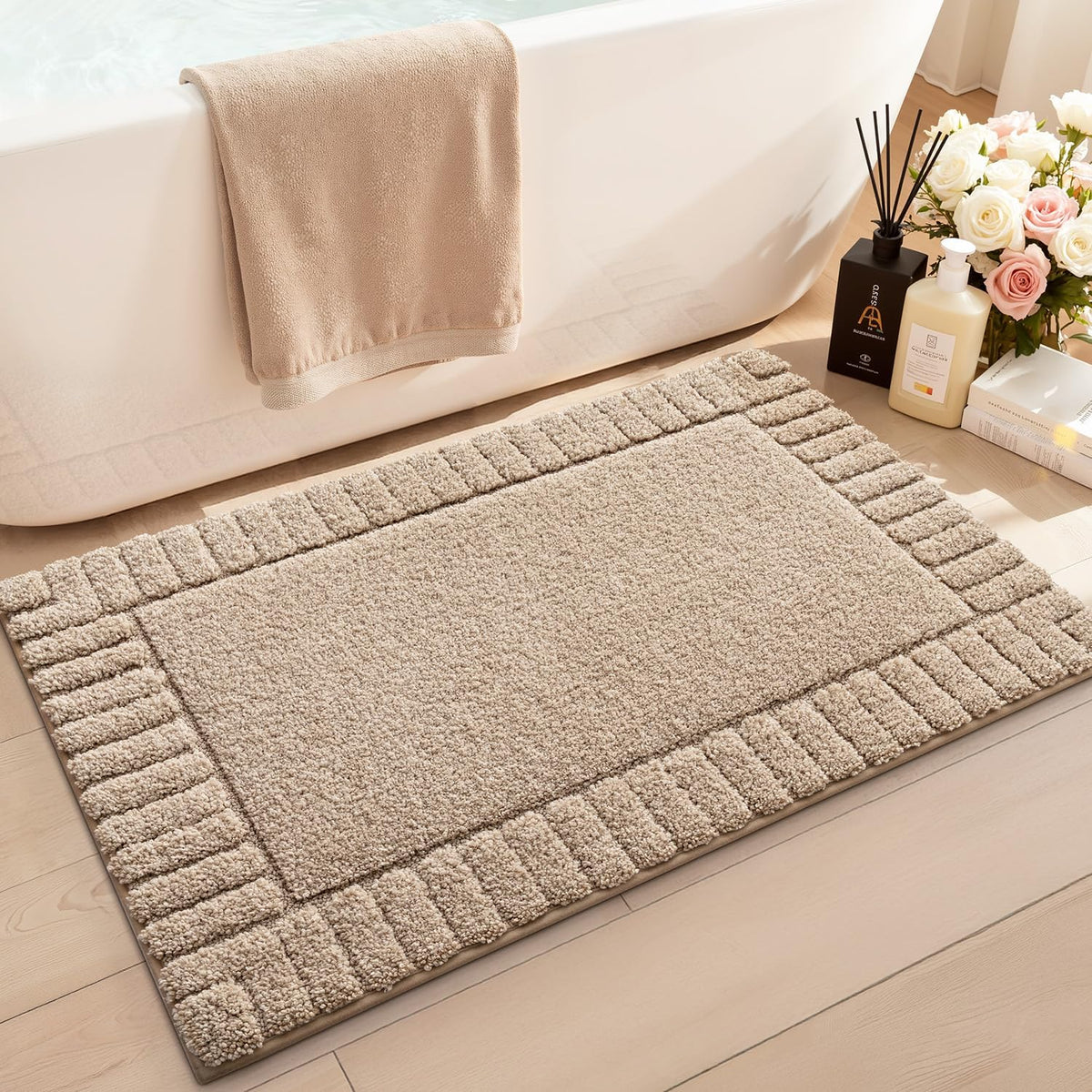 LUMI Soft Bathroom Rugs Absorbent, Non Slip Bath Mat 16x24, Beige