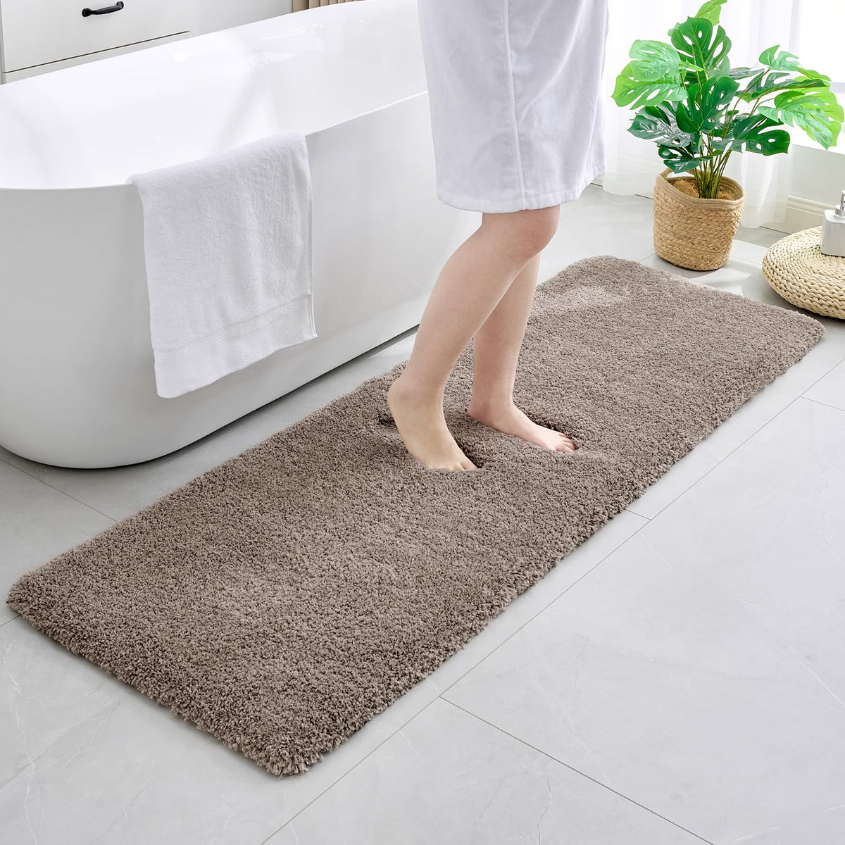 Disolla Gray Bathroom Rugs 17x24, Microfiber Non-Slip Plush Small Bath Mat
