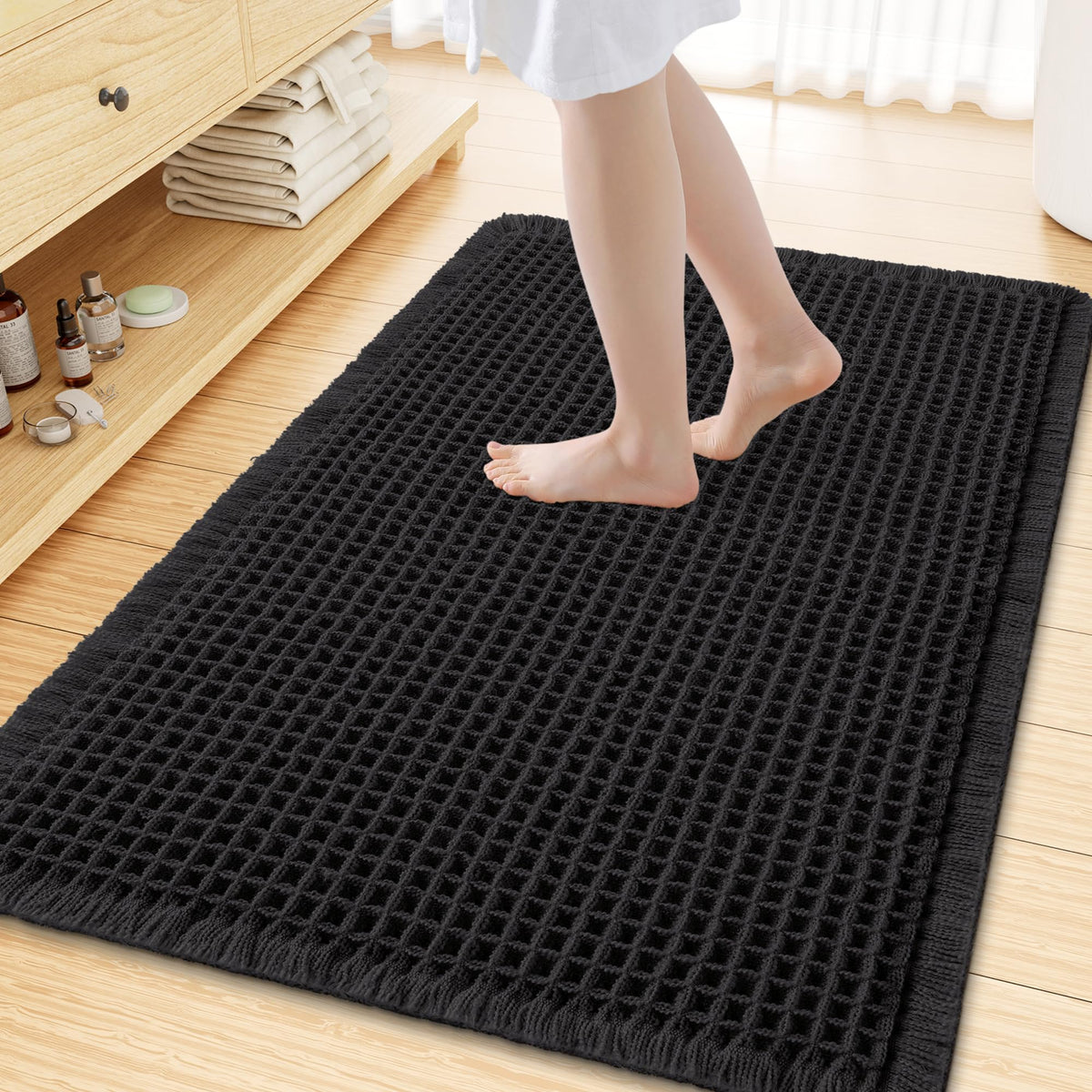 Smiry Waffle Bath Mat 24X16, Soft Absorbent Bathroom Rugs, Brown & Cream