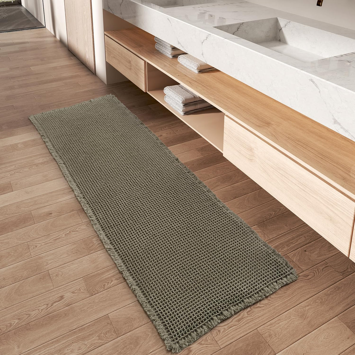Upgraded Waffle Bath Mat Ultra Absorbent Non Slip Bathroom Mat, 18" x 30"