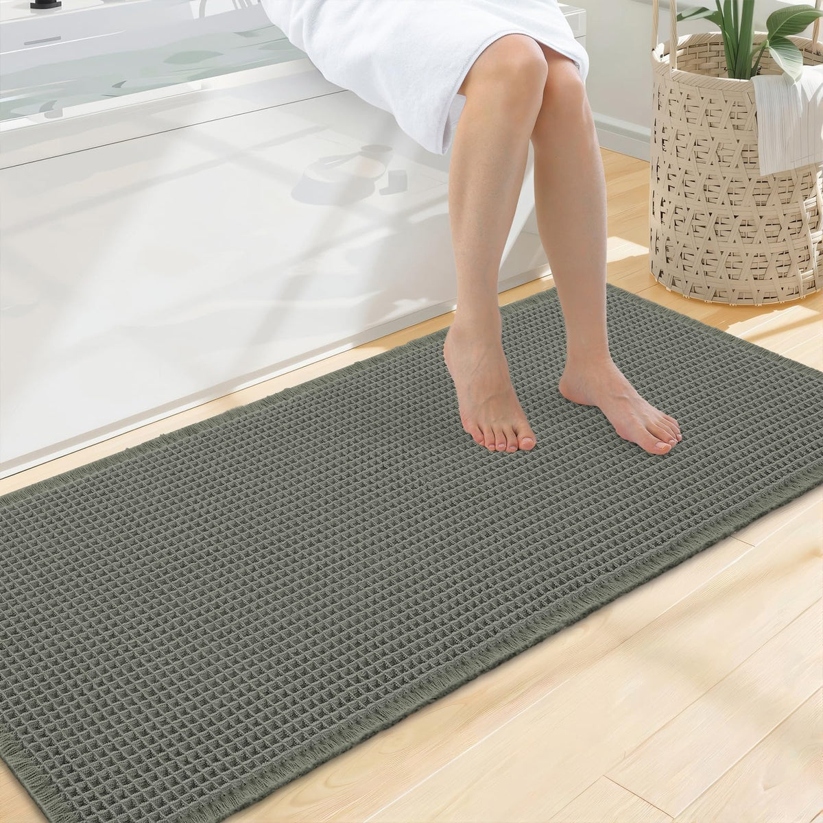 Smiry Waffle Bath Mat 24X16, Soft Absorbent Bathroom Rugs, Brown & Cream