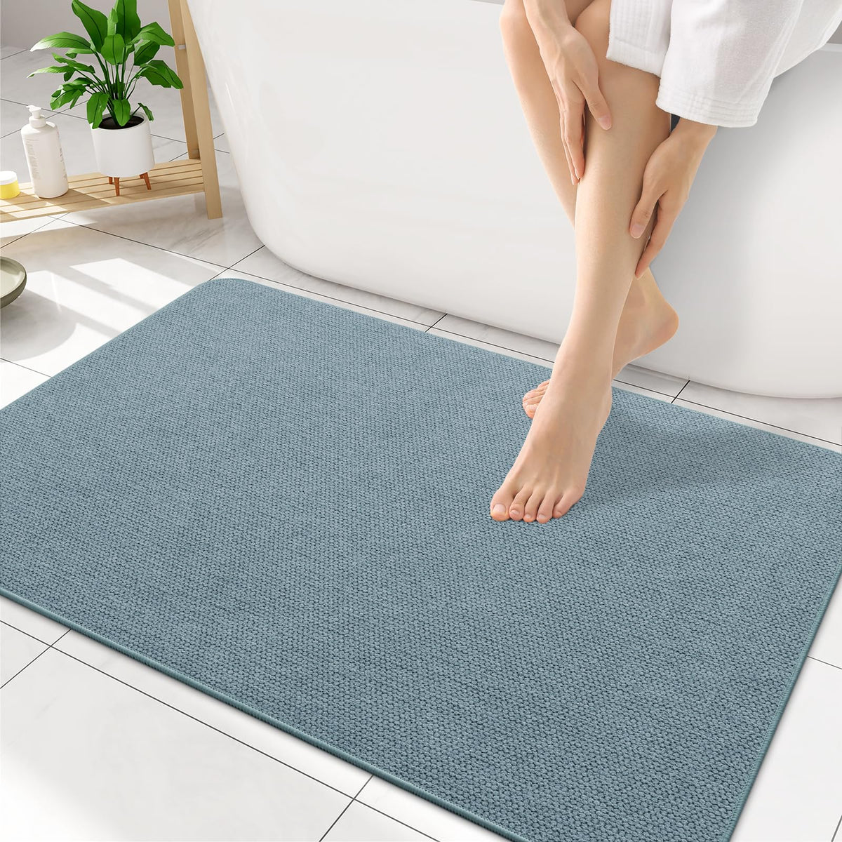 Smiry Ultra Thin Bath Mat 27x17, Non Slip Rubber Washable Bathroom Rugs