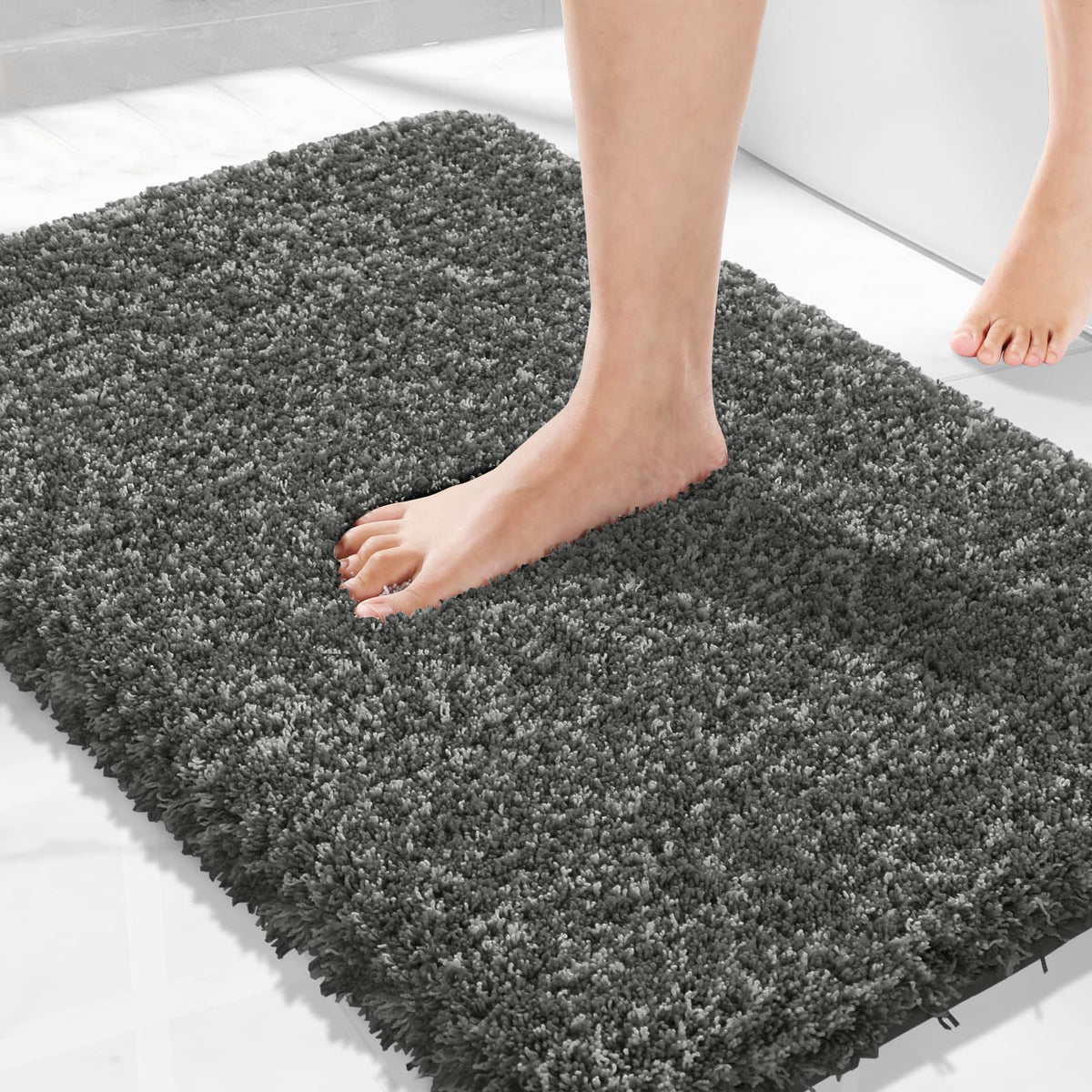 Yimobra Bathroom Rugs Non Slip Washable 32X20, Ultra Soft and Water Absorbent Bath Mats, Plush Fluffy Shower Mat Outside, Microfiber Thick Matts for Bathroom Floor/Tub, Light Gray and White