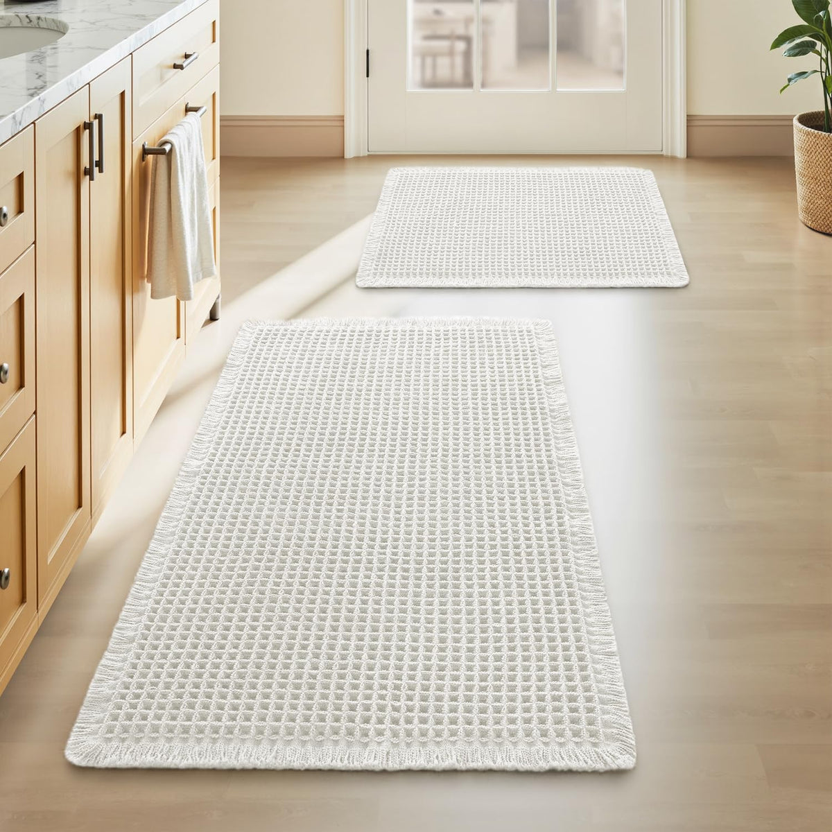 Upgraded Waffle Bath Mat Ultra Absorbent Non Slip Bathroom Mat, 18" x 30"