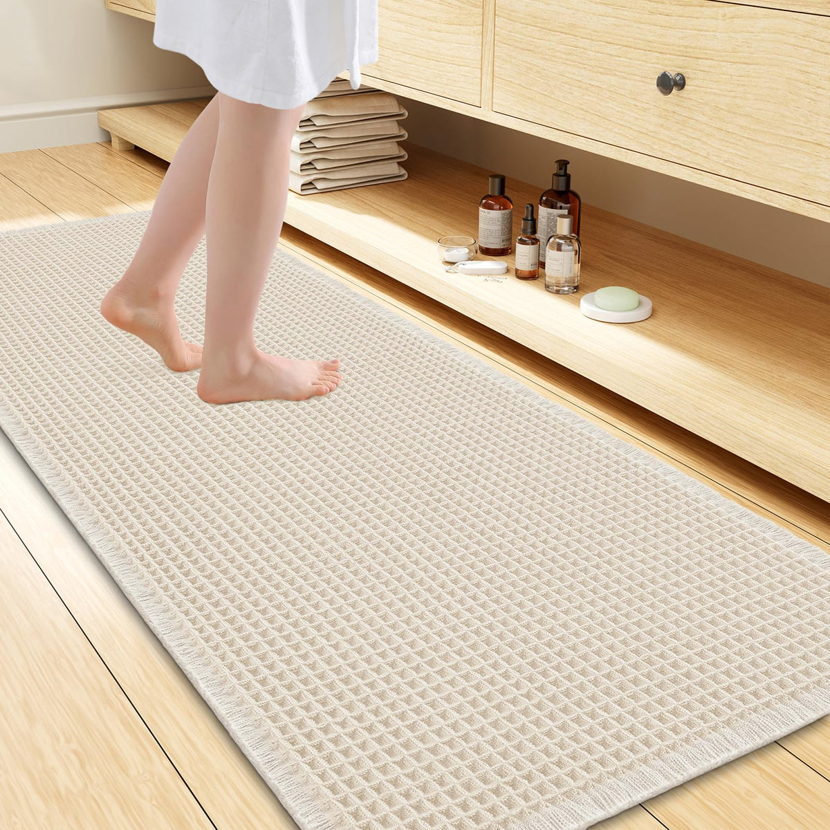 Smiry Waffle Bath Mat 24X16, Soft Absorbent Bathroom Rugs, Brown & Cream