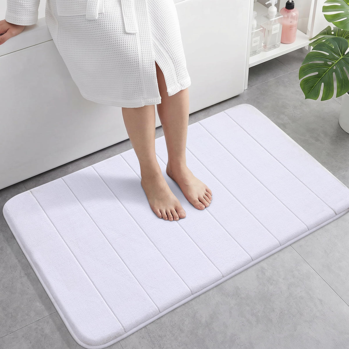 Yimobra Memory Foam Bath Mat, Super Soft Absorbent Bathroom Rug Non Slip 31.5x20 Inch, Quick Dry, Machine Washable Floor Carpet for Tub Shower, Home Decor Accessories, Beige