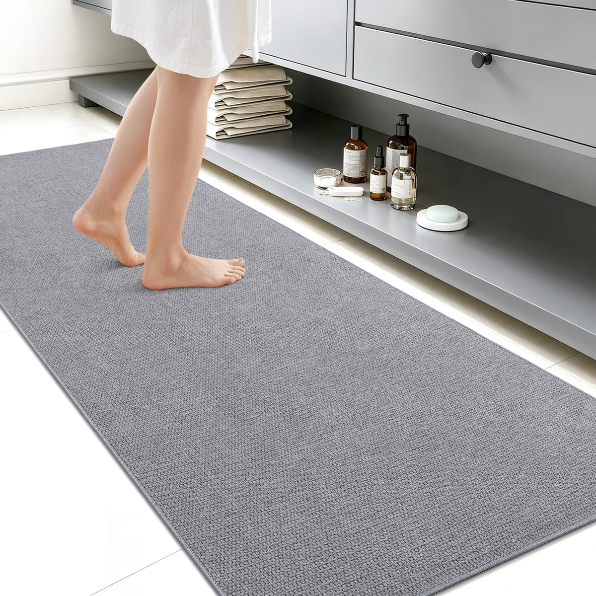 Smiry Ultra Thin Bath Mat 27x17, Non Slip Rubber Washable Bathroom Rugs