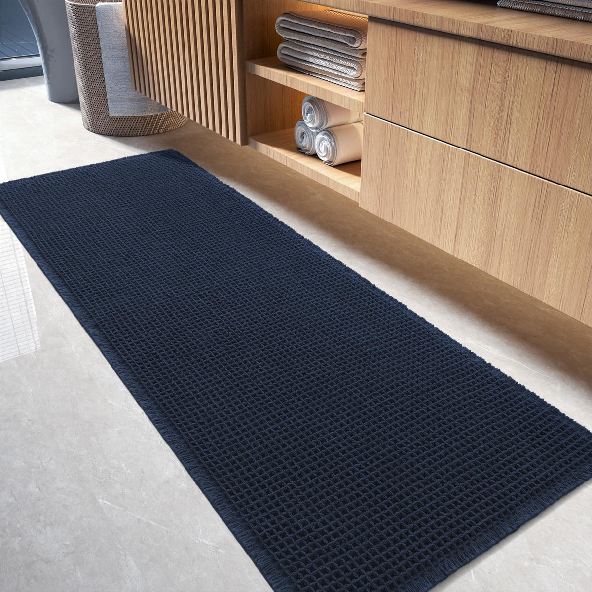 tchdio Waffle Bath Mat Rug, Super Absorbent Non Slip Bath Mats Ultra Soft Bathmat Machine Washable Bathroom Rugs with Tassels, Bath Rugs for Bathroom Floor Beside Tub, 17" x 24", Brown