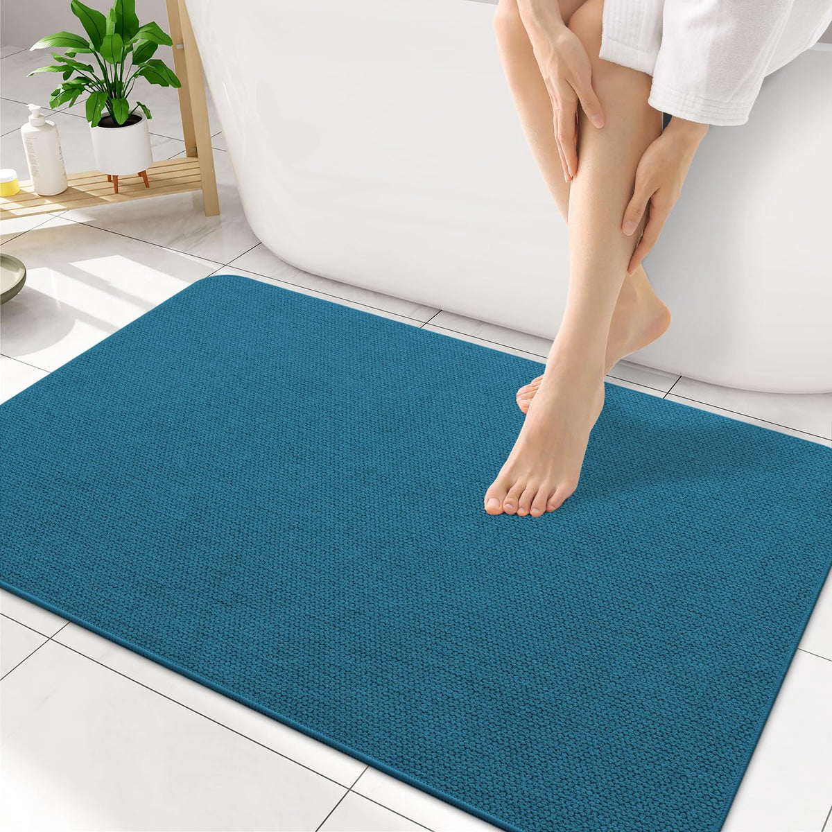 Smiry Ultra Thin Bath Mat 27x17, Non Slip Rubber Washable Bathroom Rugs