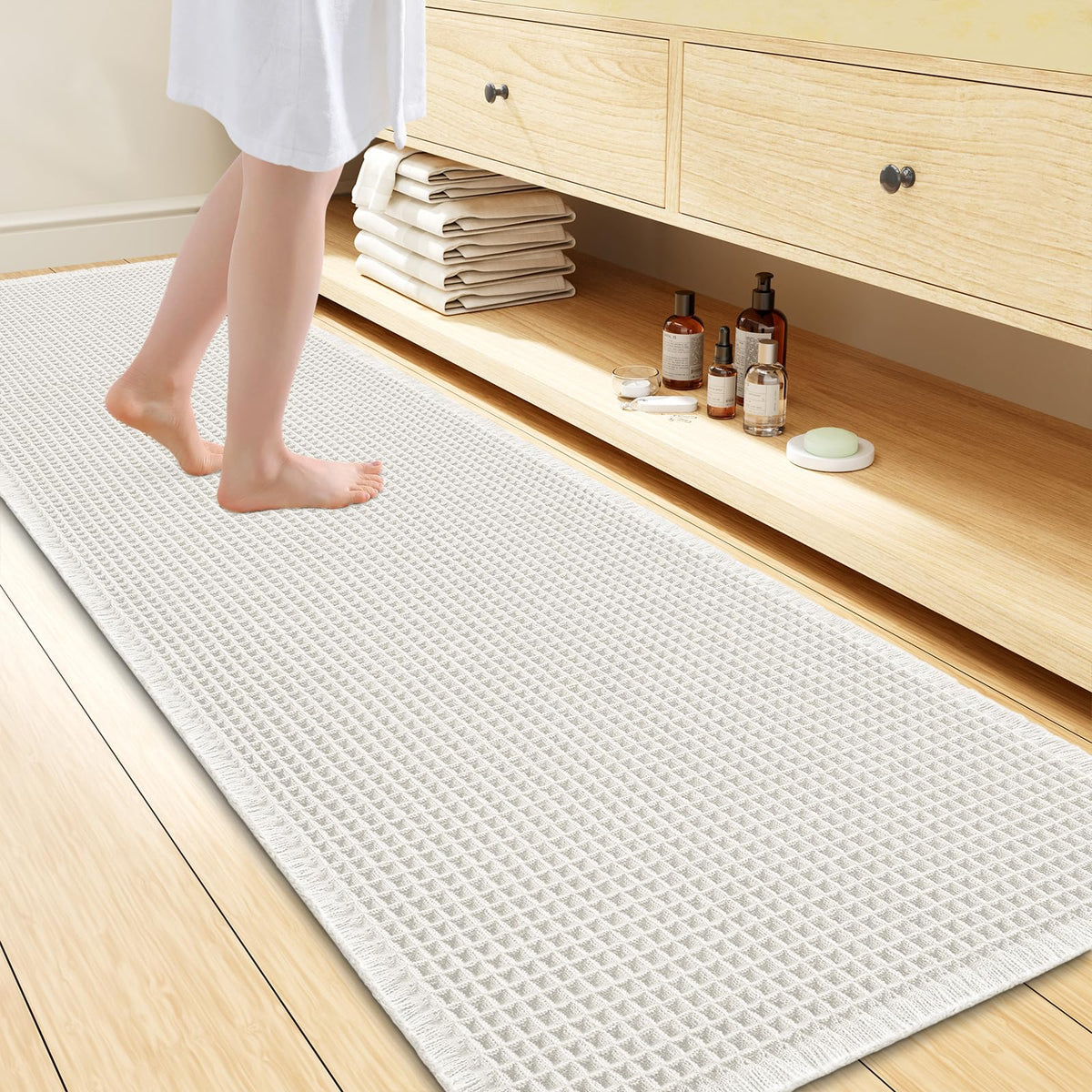 Smiry Waffle Bath Mat 24X16, Soft Absorbent Bathroom Rugs, Brown & Cream