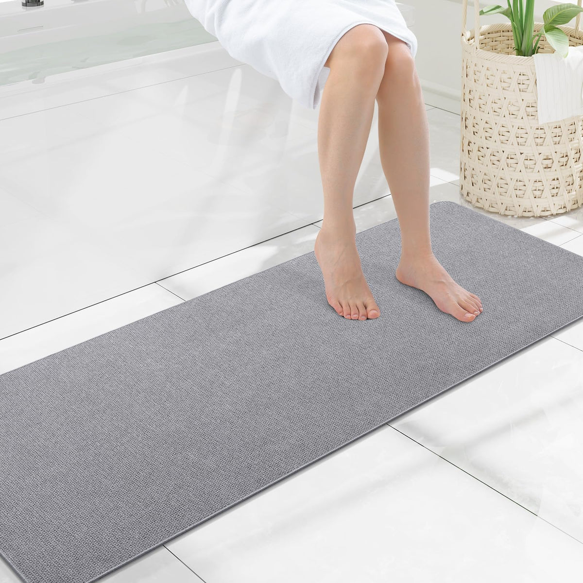 Smiry Ultra Thin Bath Mat 27x17, Non Slip Rubber Washable Bathroom Rugs