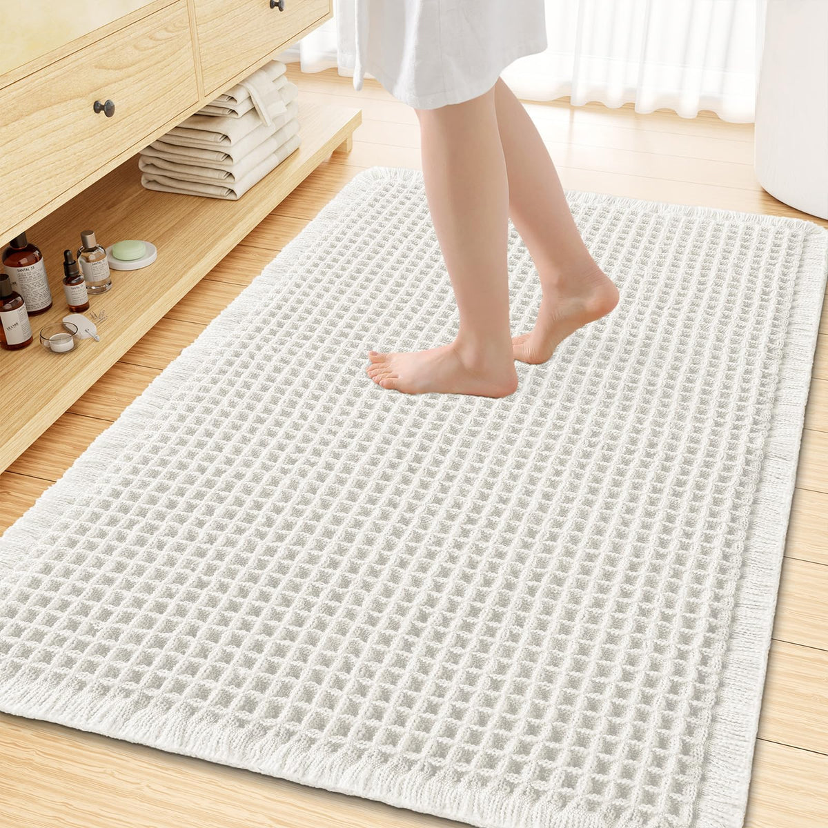 Smiry Waffle Bath Mat 24X16, Soft Absorbent Bathroom Rugs, Brown & Cream