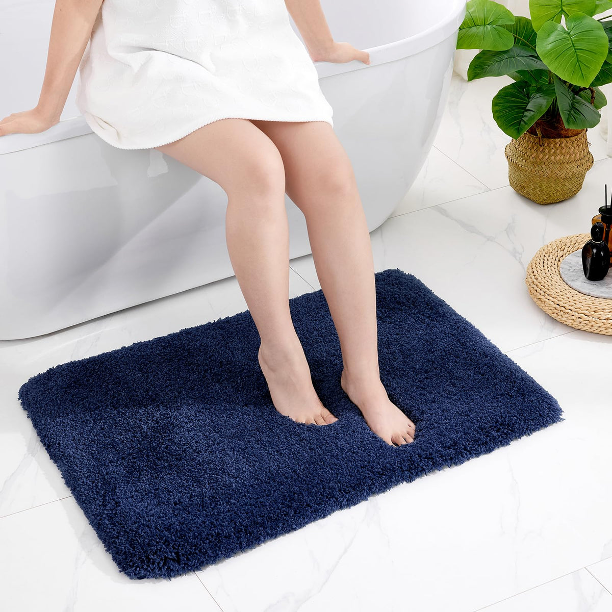 Disolla Gray Bathroom Rugs 17x24, Microfiber Non-Slip Plush Small Bath Mat