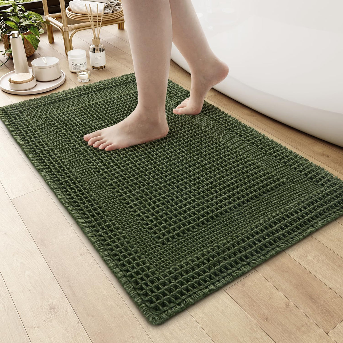 AMOAMI Waffle Bath Mat, Absorbent Bathroom Rugs Non Slip 17''x24'' Beige