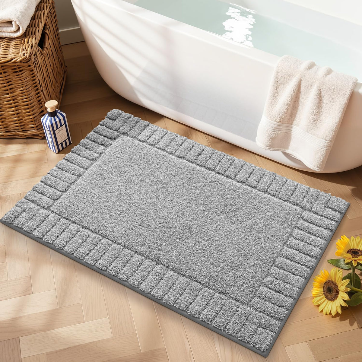 LUMI Soft Bathroom Rugs Absorbent, Non Slip Bath Mat 16x24, Beige