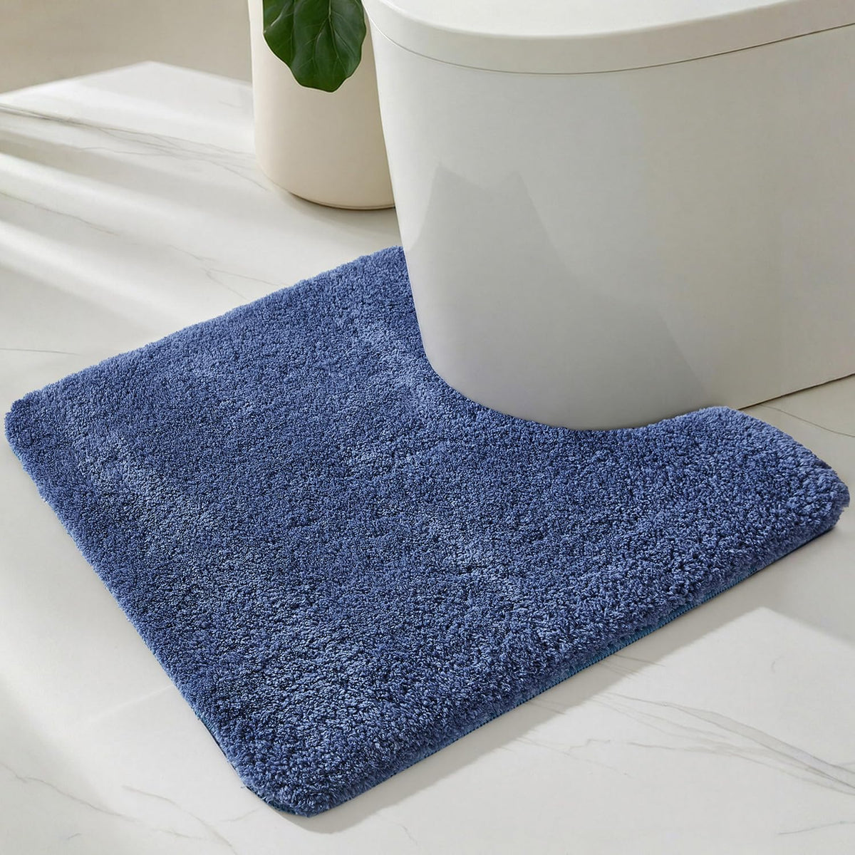 TYUU Black Bathroom Rug, Ultra Soft Bath Rugs Non Slip Washable, Super Absorbent Quick Dry Small Bath Mat with Rubber Backing for Bathroom Floor, Shower, or Sink, Black 16" x 24"