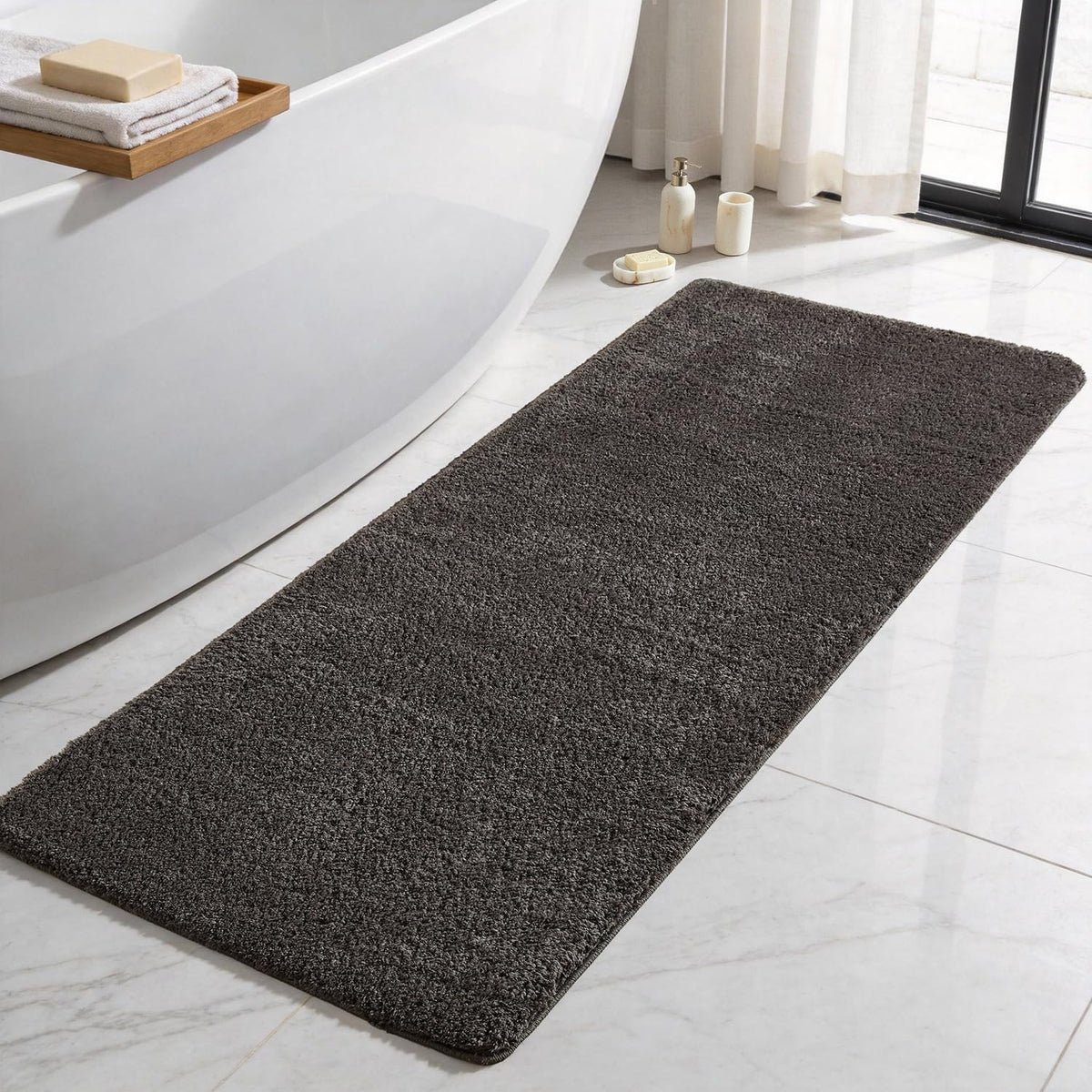 TYUU Black Bathroom Rug, Ultra Soft Bath Rugs Non Slip Washable, Super Absorbent Quick Dry Small Bath Mat with Rubber Backing for Bathroom Floor, Shower, or Sink, Black 16" x 24"
