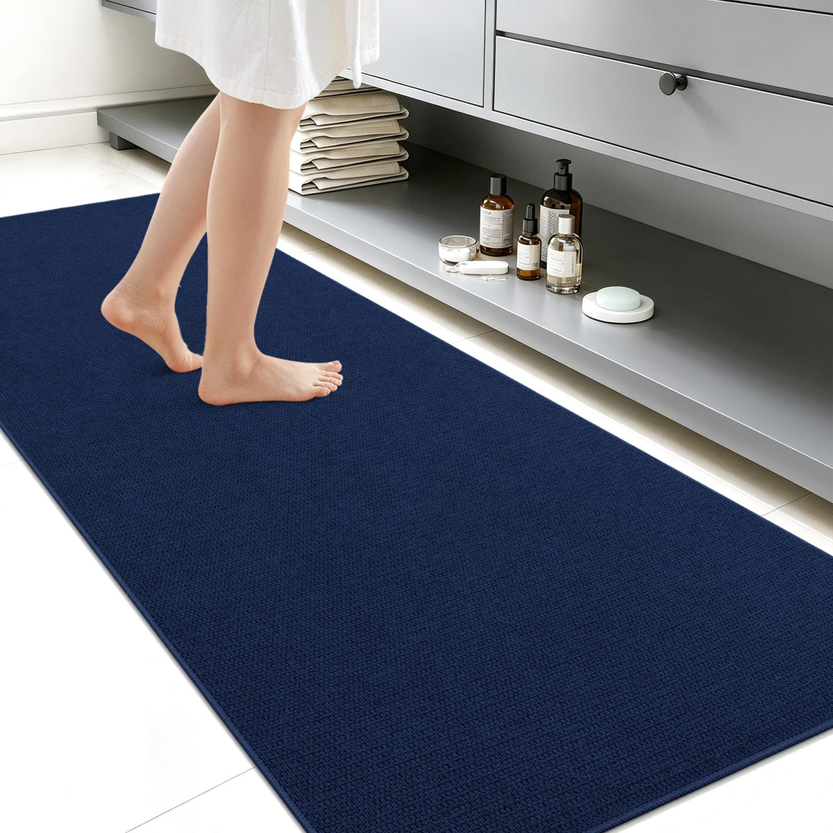 Smiry Ultra Thin Bath Mat 27x17, Non Slip Rubber Washable Bathroom Rugs