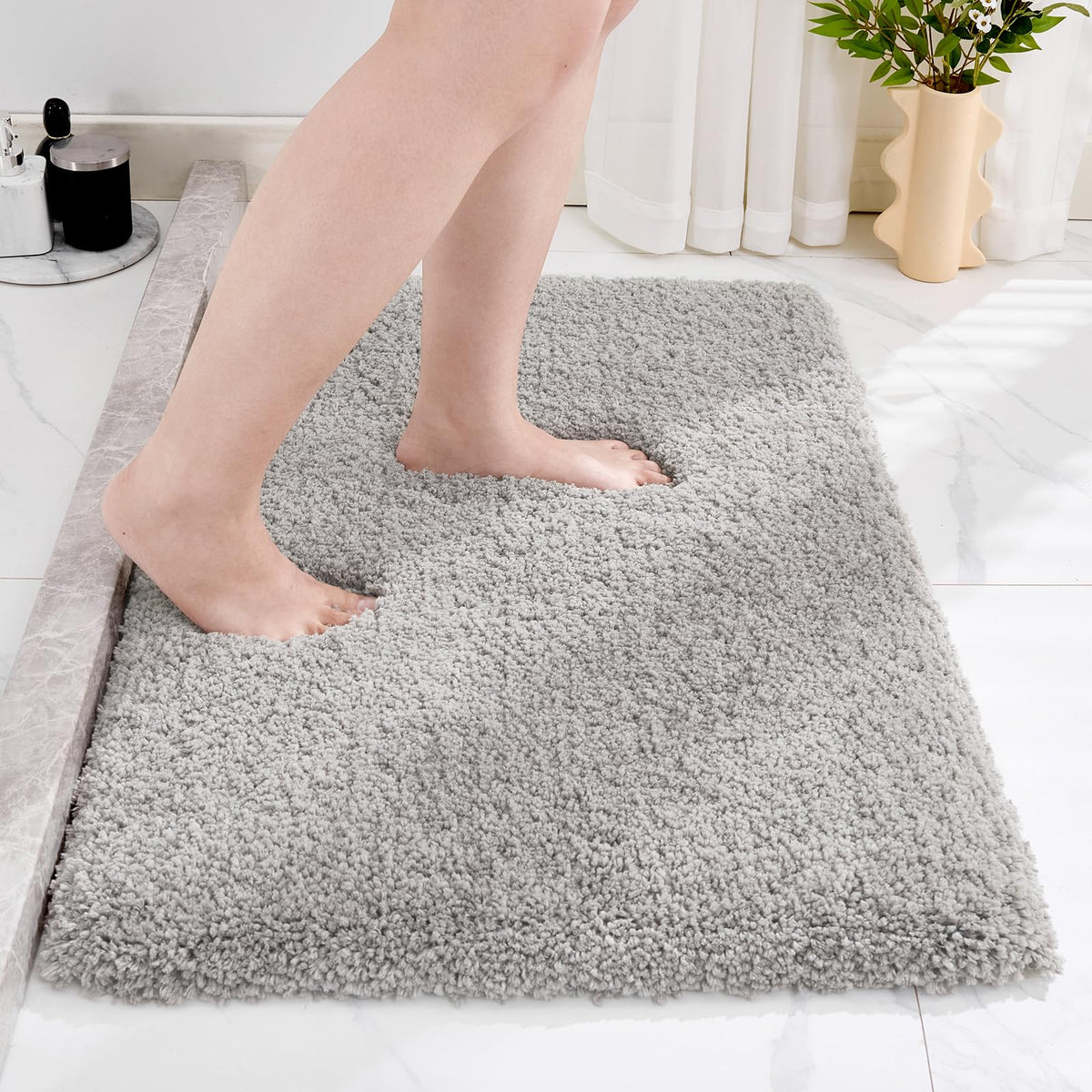Disolla Gray Bathroom Rugs 17x24, Microfiber Non-Slip Plush Small Bath Mat