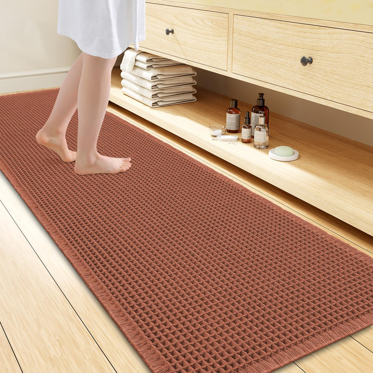 Smiry Waffle Bath Mat 24X16, Soft Absorbent Bathroom Rugs, Brown & Cream
