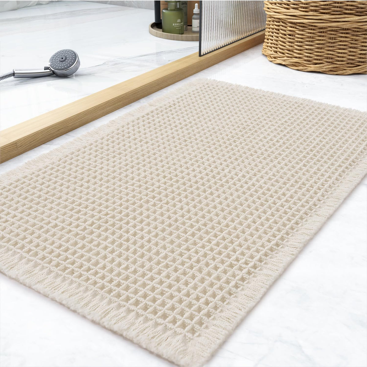 tchdio Waffle Bath Mat Rug, Super Absorbent Non Slip Bath Mats Ultra Soft Bathmat Machine Washable Bathroom Rugs with Tassels, Bath Rugs for Bathroom Floor Beside Tub, 17" x 24", Brown