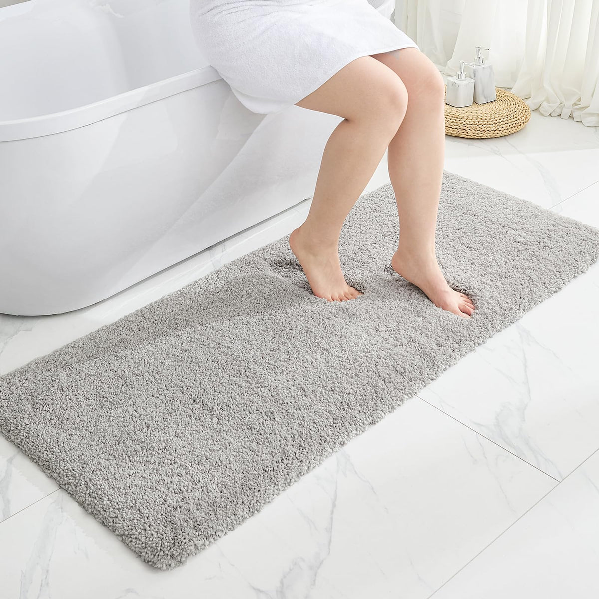 Disolla Gray Bathroom Rugs 17x24, Microfiber Non-Slip Plush Small Bath Mat