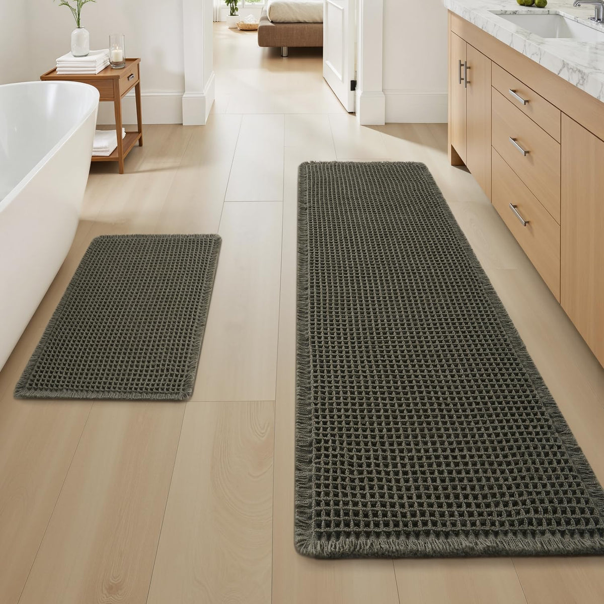 Upgraded Waffle Bath Mat Ultra Absorbent Non Slip Bathroom Mat, 18" x 30"