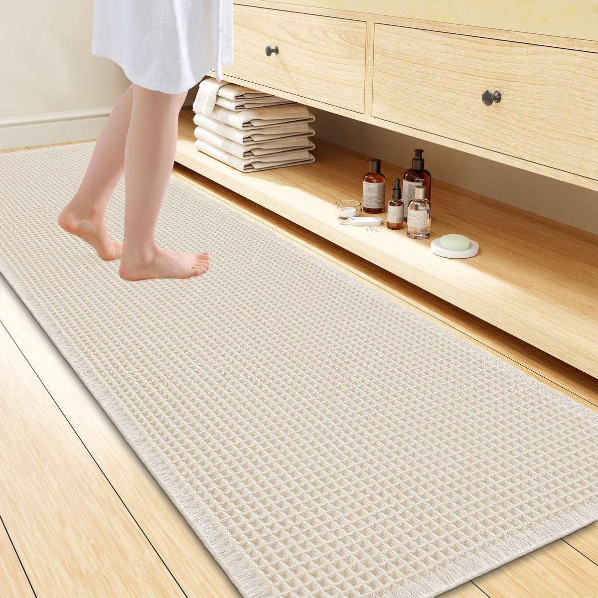 Smiry Waffle Bath Mat 24X16, Soft Absorbent Bathroom Rugs, Brown & Cream